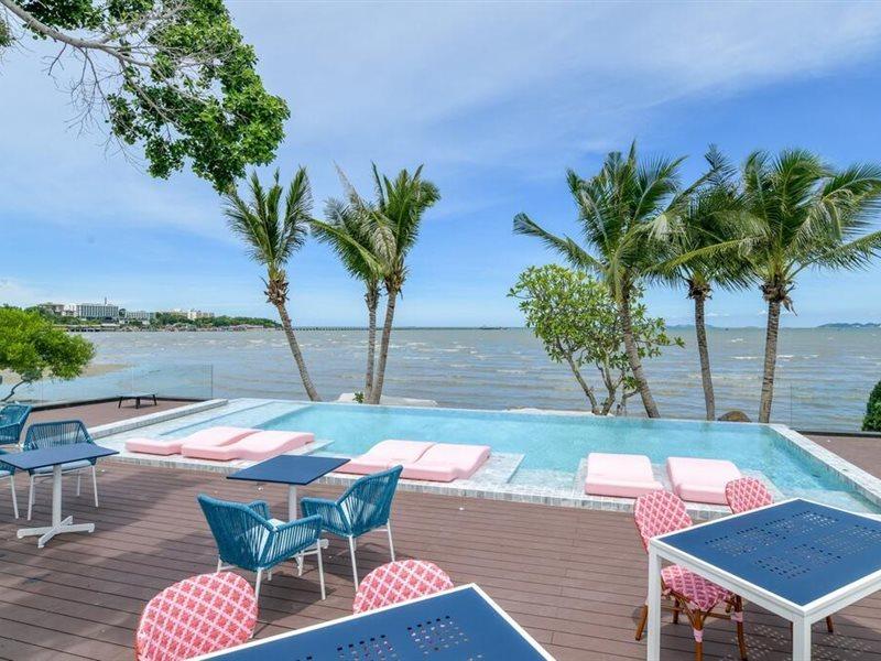 คราม พัทยา Hotel Pattaya ภายนอก รูปภาพ